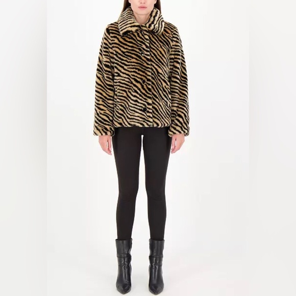 KATE SPADE NOVELTY ZEBRA FAUX FUR COAT SIZE LARGE NWT COZY FALL AUTUMN COAT - Picture 2 of 6